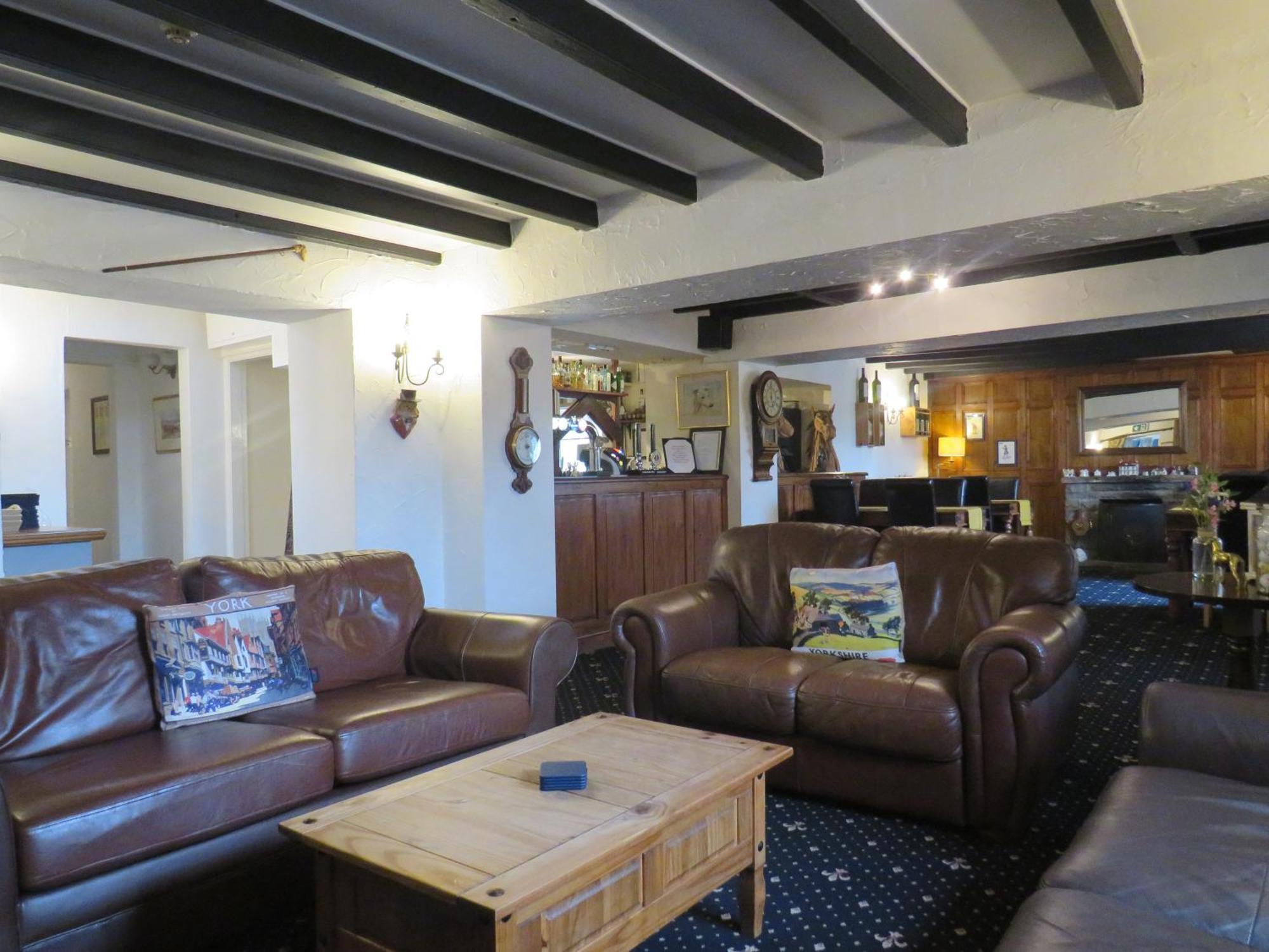 Ganton Greyhound Inn Esterno foto